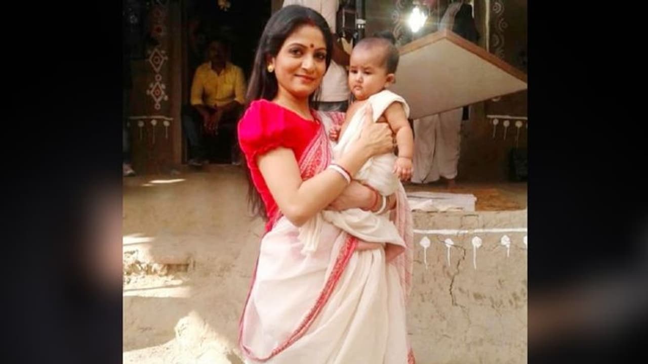 কোভিডে আক্রান্ত জনপ্রিয় বাঙালি অভিনেত্রী সৌমিলি, সোশ্যাল মিডিয়ায় পোস্ট করলেন আপডেট কোভিডে আক্রান্ত জনপ্রিয় বাঙালি অভিনেত্রী সৌমিলি, সোশ্যাল মিডিয়ায় পোস্ট করলেন আপডেট