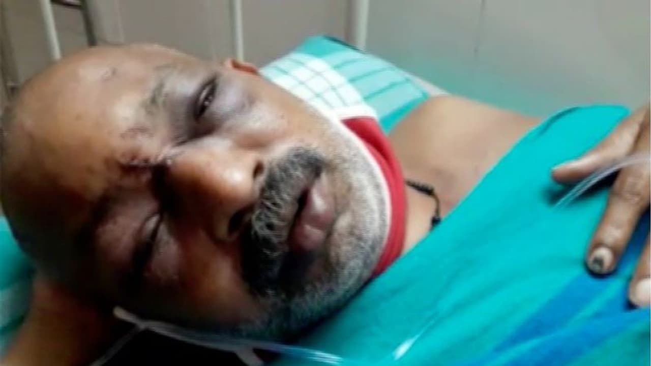 തൊടുപുഴയിൽ മാധ്യമപ്രവർത്തകന് അക്രമിസംഘത്തിന്റെ ക്രൂരമർദ്ദനം തൊടുപുഴയിൽ മാധ്യമപ്രവർത്തകന് അക്രമിസംഘത്തിന്റെ ക്രൂരമർദ്ദനം