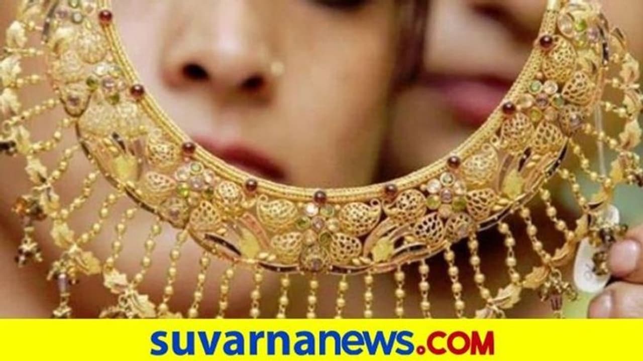 ಬಾಗಿಲು ಮುರಿಯದೇ, ಕೀ ಬಳಸದೇ 2 ಕೆಜಿ ಚಿನ್ನ ಕಳವು