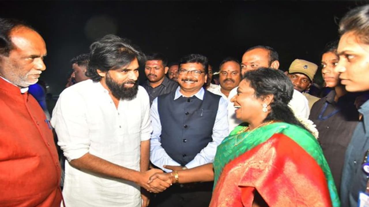 భవిష్యత్ లో మరెన్నో విజయాలు... పవన్ కు తమిళసై ఆశిస్సులు భవిష్యత్ లో మరెన్నో విజయాలు... పవన్ కు తమిళసై ఆశిస్సులు