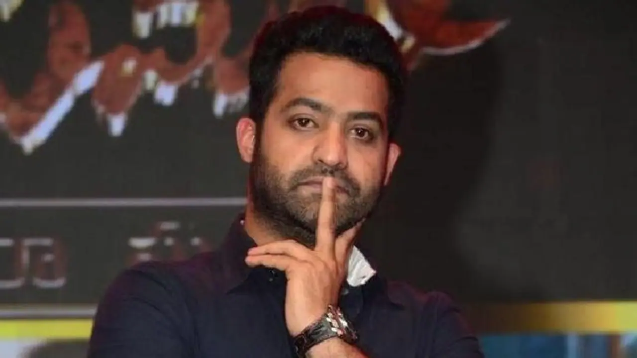 వద్దంటూ ..ఎన్టీఆర్ కు ఫ్యాన్స్ రిక్వెస్ట్ పోస్ట్ లు,ఏం చేస్తారో