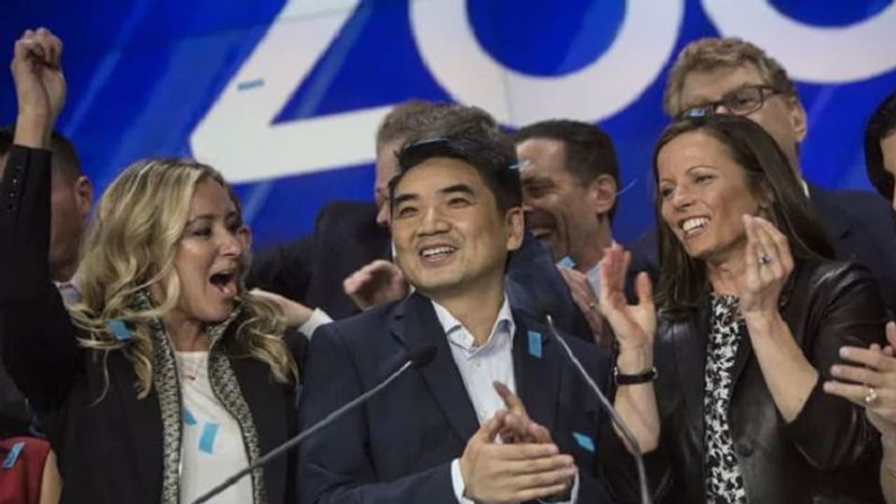 జూమ్ యాప్ రికార్డు.. 24 గంటల్లోనే 4.2 బిలియన్ డాలర్లు.. జూమ్ యాప్ రికార్డు.. 24 గంటల్లోనే 4.2 బిలియన్ డాలర్లు..