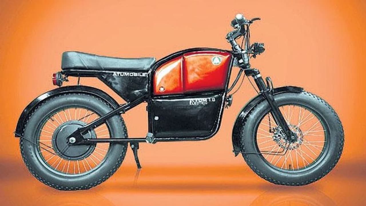 కేజిఎఫ్ బైక్ స్టయిల్లో కొత్త ఎలక్ట్రిక్ బైక్.. ఒక్కసారి చార్జ్ చేస్తే 100కి.మీ మైలేజ్.. కేజిఎఫ్ బైక్ స్టయిల్లో కొత్త ఎలక్ట్రిక్ బైక్.. ఒక్కసారి చార్జ్ చేస్తే 100కి.మీ మైలేజ్..