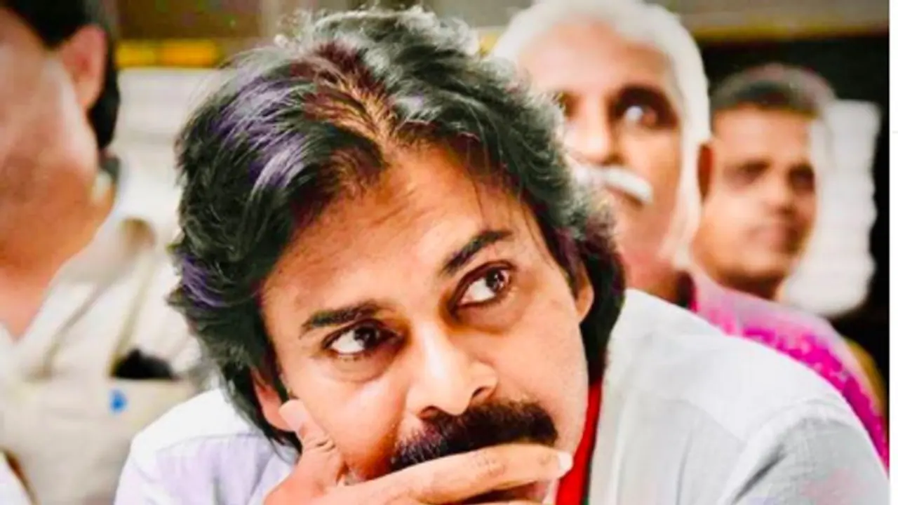 ఇలా అయితే పవన్ సీఎం అయ్యేదెప్పుడూ...ఆవేదనలో ఫ్యాన్స్..! ఇలా అయితే పవన్ సీఎం అయ్యేదెప్పుడూ...ఆవేదనలో ఫ్యాన్స్..!