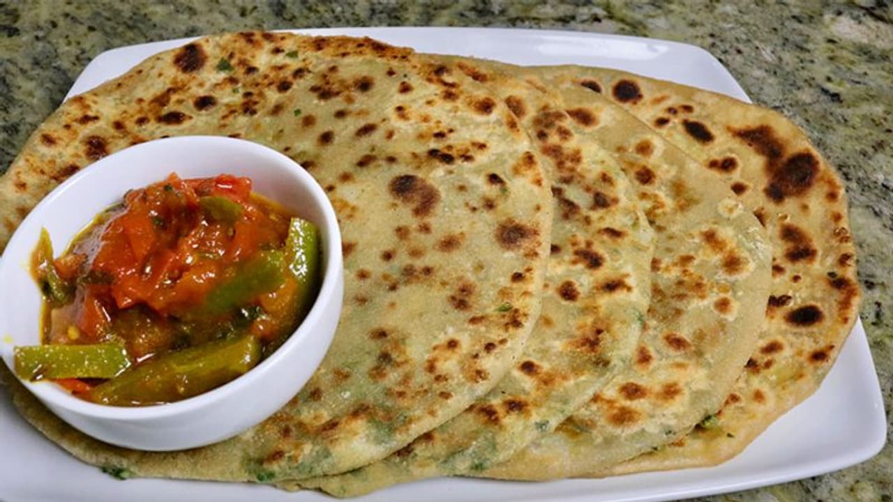 রবিবার রাতের মেনু, বাড়িতে চিকেন থাকলে বানিয়ে ফেলুন চিকেন পরোটা রবিবার রাতের মেনু, বাড়িতে চিকেন থাকলে বানিয়ে ফেলুন চিকেন পরোটা