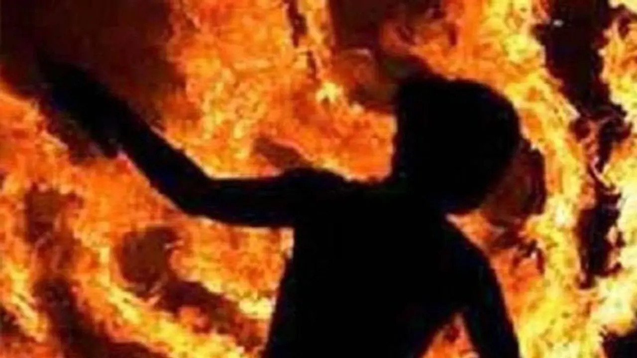 కాకినాడ : వెల్డింగ్ షాపులో పేలిన సిలిండర్.. ఇద్దరి మృతి