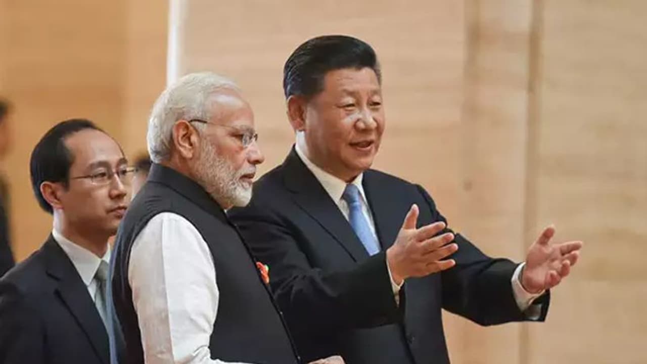 ऐप बैन के बाद चीन की अकल आई ठिकाने; कहा, भारत को खतरा नहीं मानते, हमारे रिश्ते 1000 साल पुराने ऐप बैन के बाद चीन की अकल आई ठिकाने; कहा, भारत को खतरा नहीं मानते, हमारे रिश्ते 1000 साल पुराने