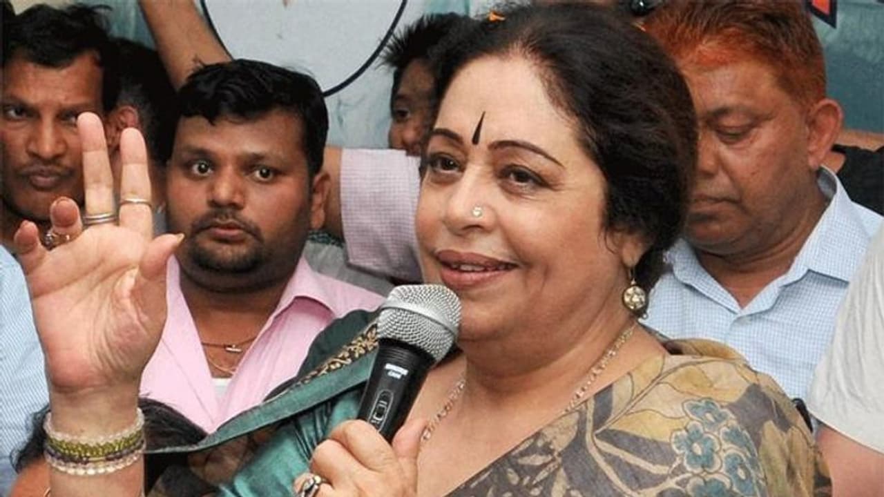 'എംപി എവിടെയെന്ന് ജനങ്ങൾ ചോദിക്കുന്നു'; ബിജെപി എംപി കിരൺ ഖേറിനെതിരെ വിമർശനവുമായി കോൺഗ്രസ് 'എംപി എവിടെയെന്ന് ജനങ്ങൾ ചോദിക്കുന്നു'; ബിജെപി എംപി കിരൺ ഖേറിനെതിരെ വിമർശനവുമായി കോൺഗ്രസ്