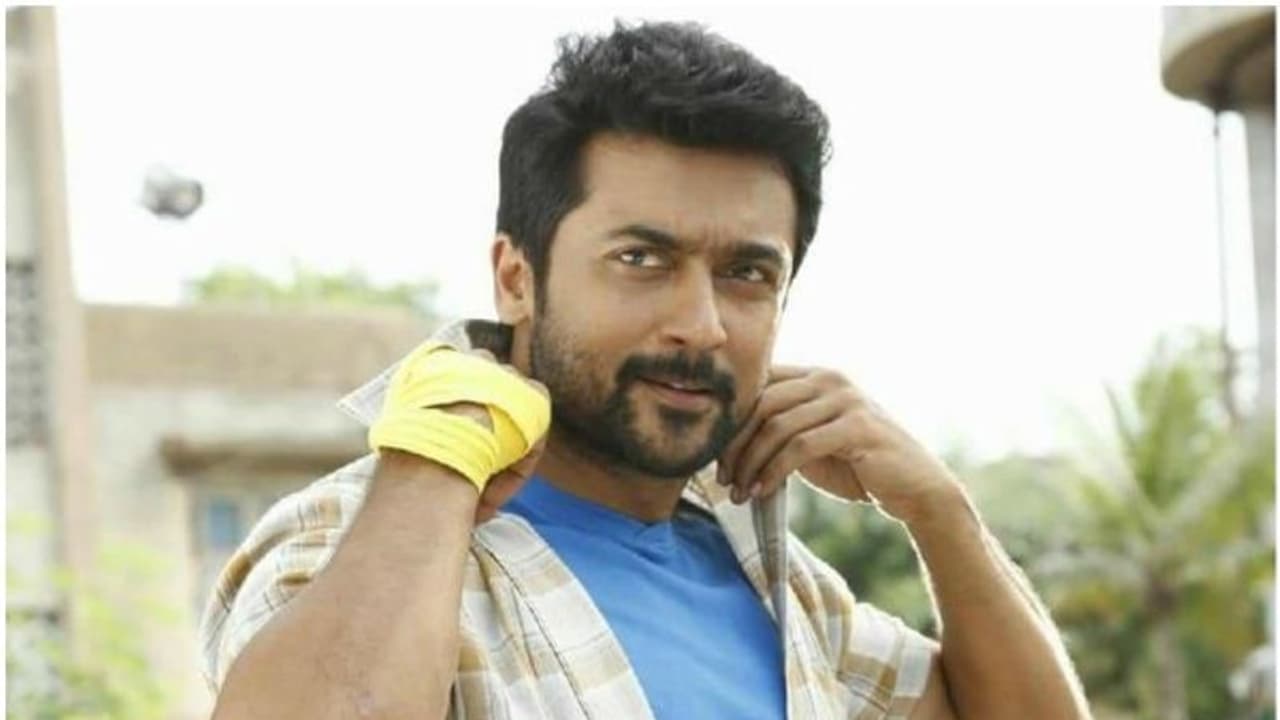 என்ன இப்படி ஆரம்பிச்சிட்டீங்க... சூர்யாவிற்கு அரசியல் அழைப்பு... தாறுமாறு வைரலாகும் ரசிகர்களின் போஸ்டர்....!