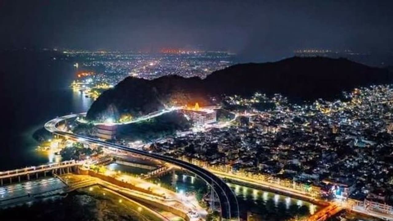 బెజవాడ కనకదుర్గ ఫ్లై ఓవర్ ప్రారంభానికి ముహూర్తం ఖరారు: వెల్లడించిన ఎంపీ కేశినేని బెజవాడ కనకదుర్గ ఫ్లై ఓవర్ ప్రారంభానికి ముహూర్తం ఖరారు: వెల్లడించిన ఎంపీ కేశినేని