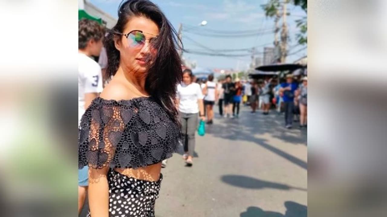 কলকাতা ছাড়লেন মনামি, 'ব্রেকফ্রি' মেজাজে পাহাড়ের কোলে অভিনেত্রী