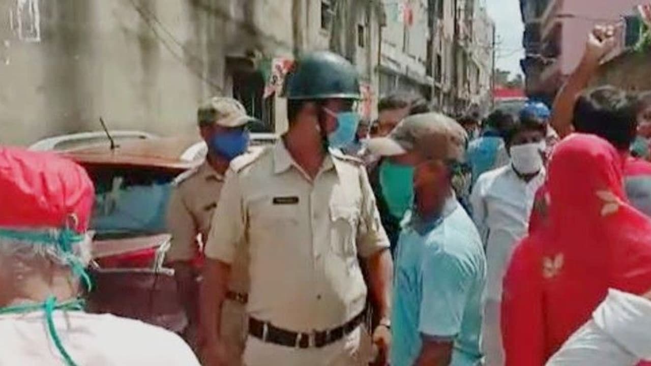 CPM party office allegedly ransacked during a blood donationa camp i Howrah BTG CPM party office allegedly ransacked during a blood donationa camp i Howrah BTG