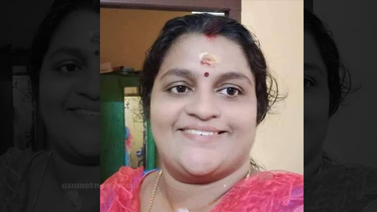 ആരോഗ്യ വകുപ്പ് ജീവനക്കാരി കുഴഞ്ഞ് വീണ് മരിച്ചു