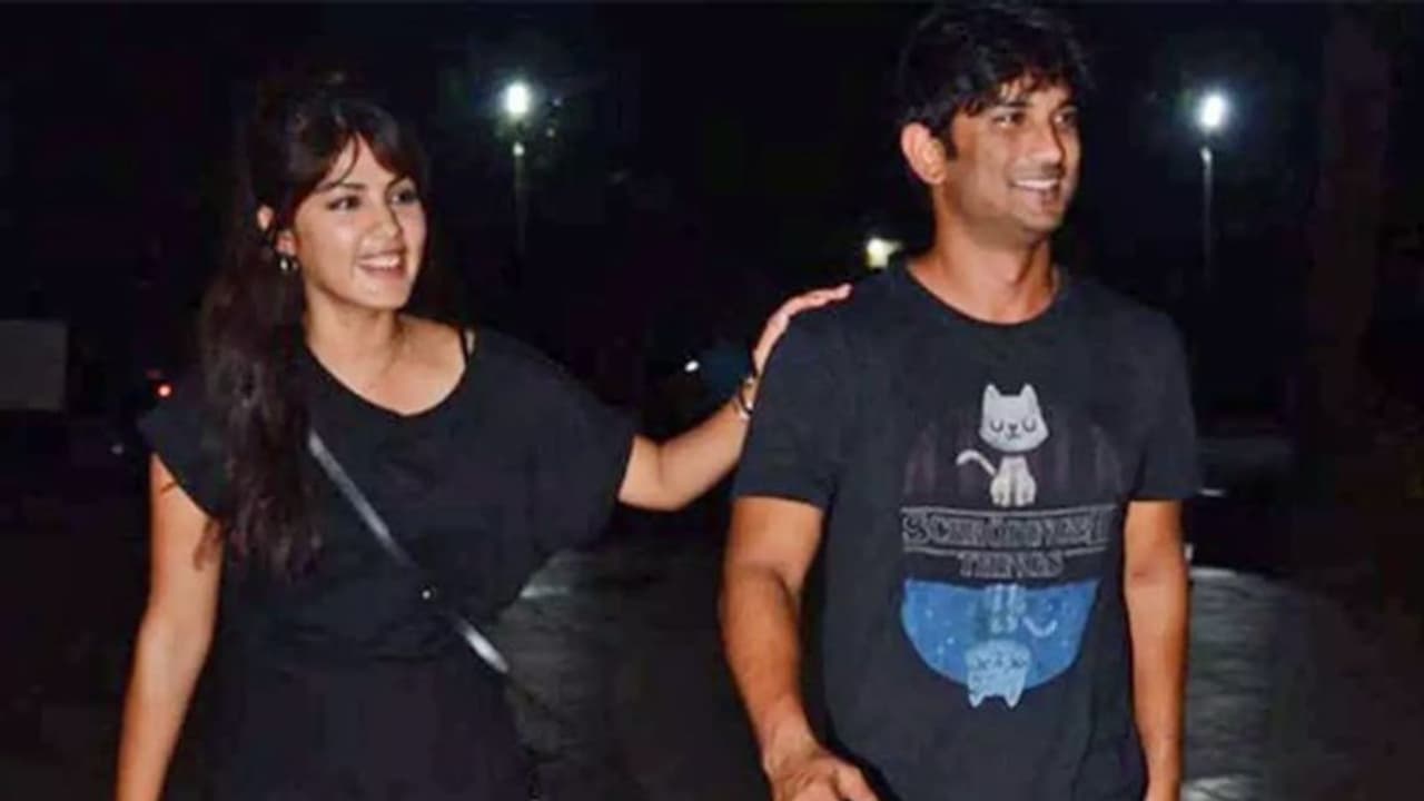 NCB रिया से करेगी 19 सवाल, शोविक दीपेश के सामने देने होंगे जवाब, गलत जवाब पर हो सकती है गिरफ्तारी NCB रिया से करेगी 19 सवाल, शोविक दीपेश के सामने देने होंगे जवाब, गलत जवाब पर हो सकती है गिरफ्तारी