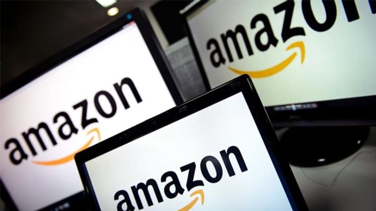 കൊവിഡ് കാലത്തും തളരാതെ ആമസോണ്; 33000 പേരെ ജോലിക്കെടുക്കുന്നു കൊവിഡ് കാലത്തും തളരാതെ ആമസോണ്; 33000 പേരെ ജോലിക്കെടുക്കുന്നു