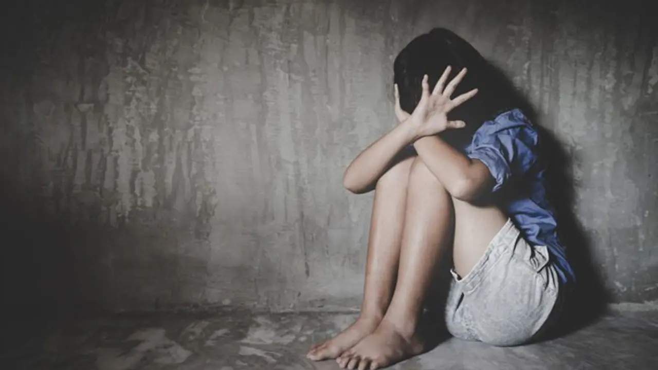 Uttar Pradesh: Amid Hathras and Balrampur horror, 2 minor girls raped in Azamgarh and Bulandshahr Uttar Pradesh: Amid Hathras and Balrampur horror, 2 minor girls raped in Azamgarh and Bulandshahr