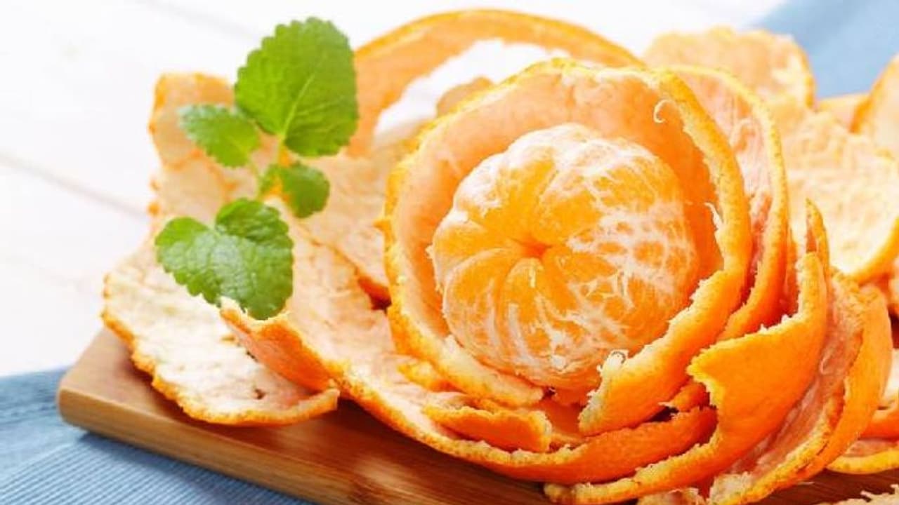 ഓറഞ്ചിന്റെ തൊലി ഇങ്ങനെ ഉപയോഗിച്ചുനോക്കൂ... ഗുണങ്ങള് പലതാണ്! ഓറഞ്ചിന്റെ തൊലി ഇങ്ങനെ ഉപയോഗിച്ചുനോക്കൂ... ഗുണങ്ങള് പലതാണ്!