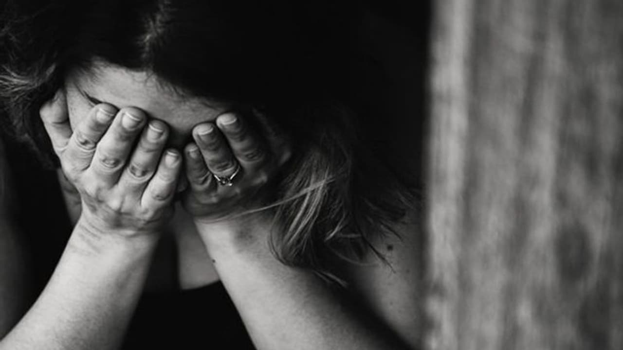 প্রকাশ্য রাস্তায় সঙ্গমে বাধ্য করা হল দম্পতিকে, পাকিস্তানের বুকে ভয়ঙ্কর যৌন অপরাধ প্রকাশ্য রাস্তায় সঙ্গমে বাধ্য করা হল দম্পতিকে, পাকিস্তানের বুকে ভয়ঙ্কর যৌন অপরাধ