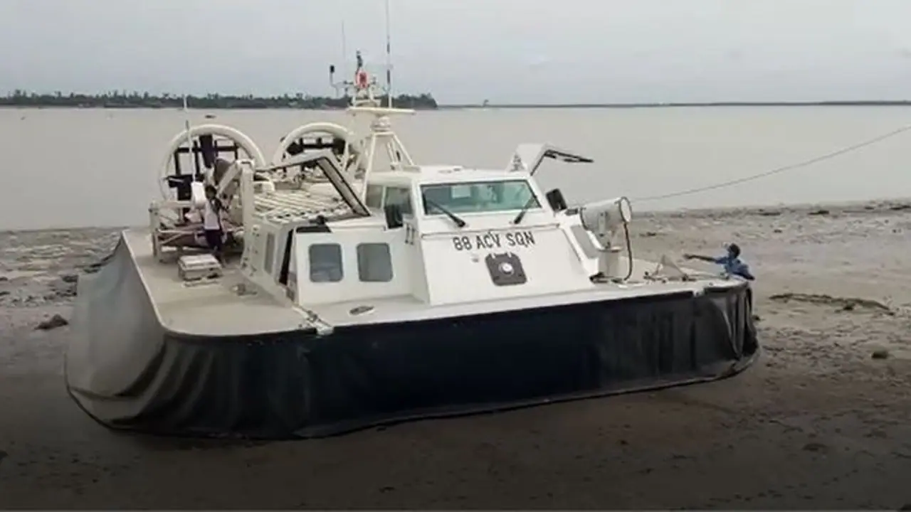 Mystery surrounds suspicious trawler in Rupnarayan river; illegal items confiscated