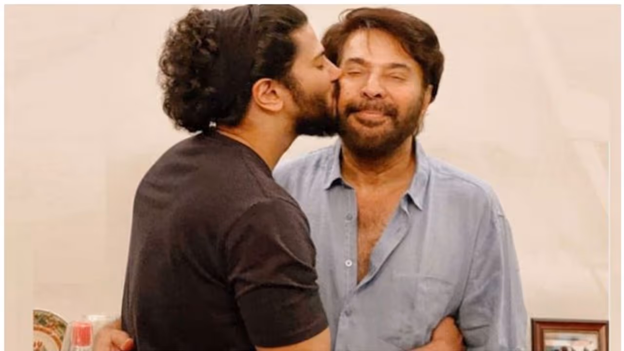 ചെറുപ്പമാവുന്തോറും തലമുറകളെ പ്രചോദിപ്പിക്കുന്നത് തുടരൂ, വാപ്പച്ചിക്ക് സ്നേഹചുംബനവുമായി ദുല്ഖര് ചെറുപ്പമാവുന്തോറും തലമുറകളെ പ്രചോദിപ്പിക്കുന്നത് തുടരൂ, വാപ്പച്ചിക്ക് സ്നേഹചുംബനവുമായി ദുല്ഖര്