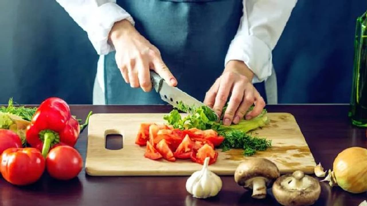 ഡയറ്റില് പോഷകഗുണമുള്ള ഈ ഭക്ഷണങ്ങള് ഉള്പ്പെടുത്തുന്നുണ്ടല്ലോ അല്ലേ..? ഡയറ്റില് പോഷകഗുണമുള്ള ഈ ഭക്ഷണങ്ങള് ഉള്പ്പെടുത്തുന്നുണ്ടല്ലോ അല്ലേ..?