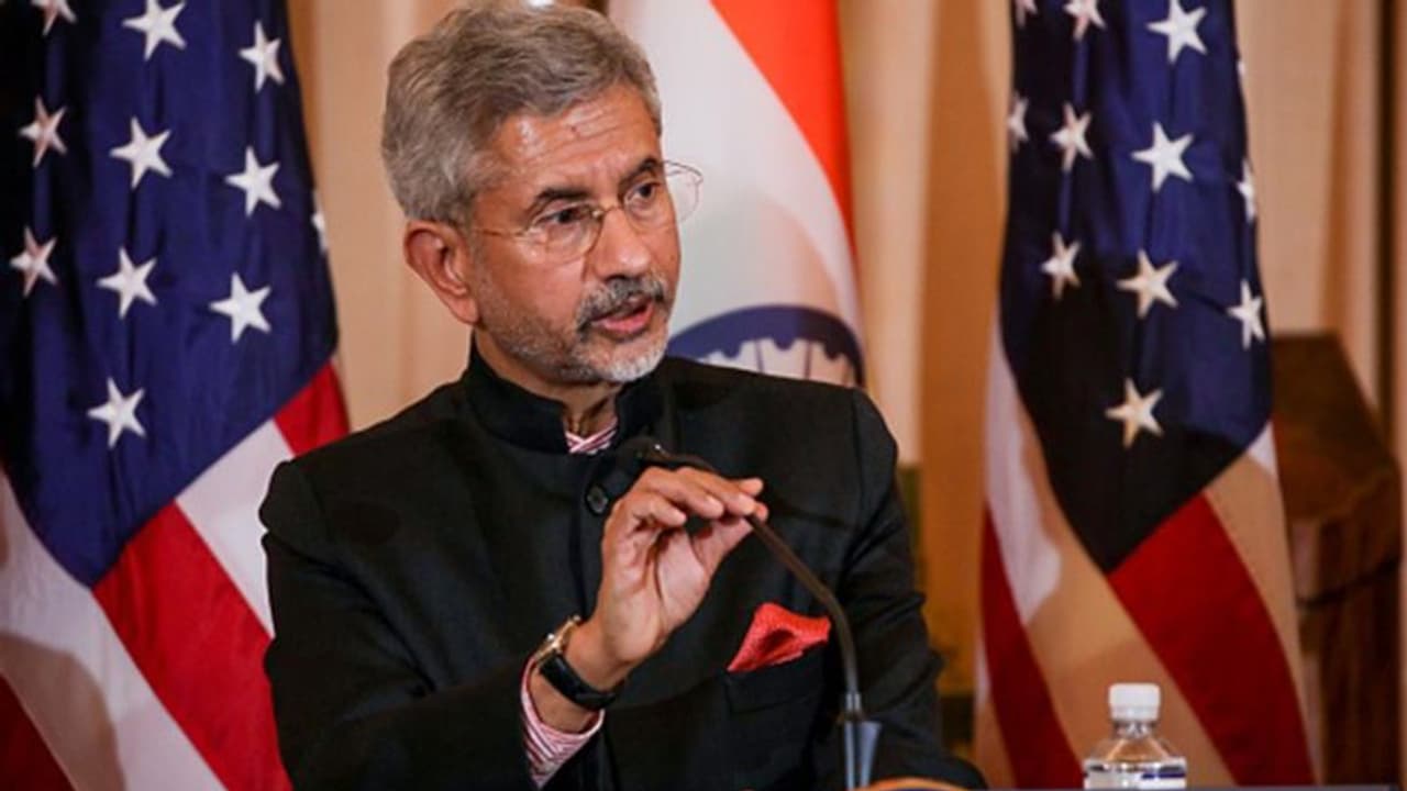 মস্কোর বৈঠেকের আগেই লাদাখ নিয়ে আশঙ্কার কালো মেঘ দেখছেন বিদেশ মন্ত্রী, সীমান্তে মোয়াতেন ফাইটার জেট মস্কোর বৈঠেকের আগেই লাদাখ নিয়ে আশঙ্কার কালো মেঘ দেখছেন বিদেশ মন্ত্রী, সীমান্তে মোয়াতেন ফাইটার জেট