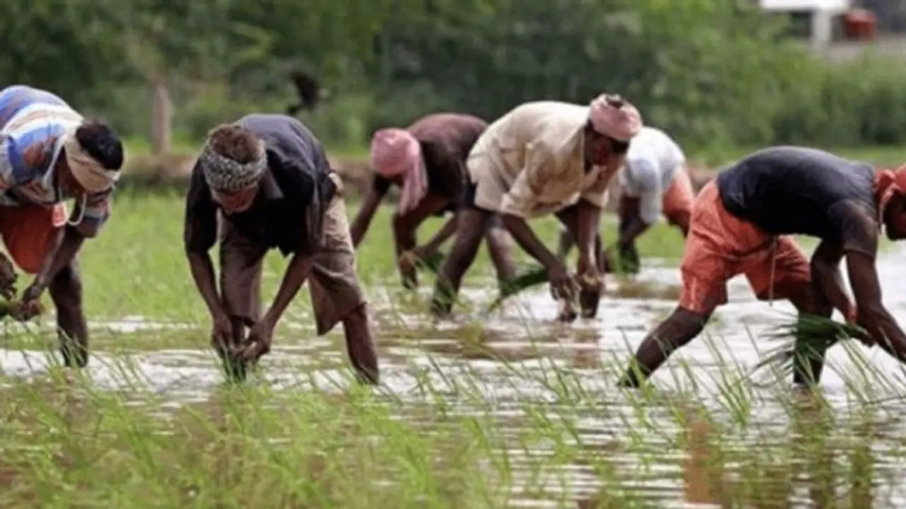 ஒட்டு மொத்த தமிழகமும் ஸ்தம்பிக்க போகிறது..!! 25 ஆம் தேதிக்கு விவசாயிகள் போட்ட பயங்கர திட்டம்..!! ஒட்டு மொத்த தமிழகமும் ஸ்தம்பிக்க போகிறது..!! 25 ஆம் தேதிக்கு விவசாயிகள் போட்ட பயங்கர திட்டம்..!!