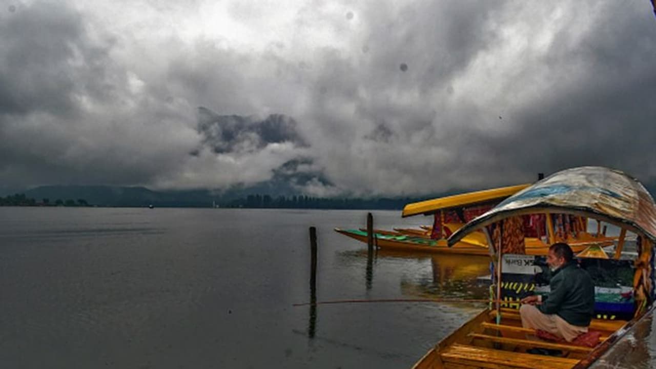 আনলক ভারতেও করোনার গ্রাসে পর্যটন, আসন্ন উৎসবের মরশুমেও ভ্রমণপিপাসুদের পায়ে বেড়ি