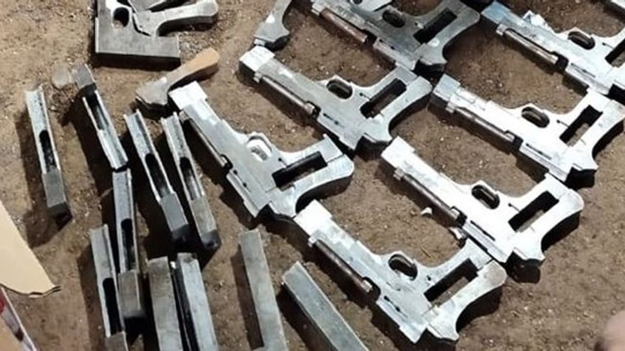 ब्रिटेन की प्रसिद्ध हथियार निर्माता कंपनी अब भारत में बनाएगी हथियार, उत्तर प्रदेश में शुरू होगा पहला कारखाना ब्रिटेन की प्रसिद्ध हथियार निर्माता कंपनी अब भारत में बनाएगी हथियार, उत्तर प्रदेश में शुरू होगा पहला कारखाना