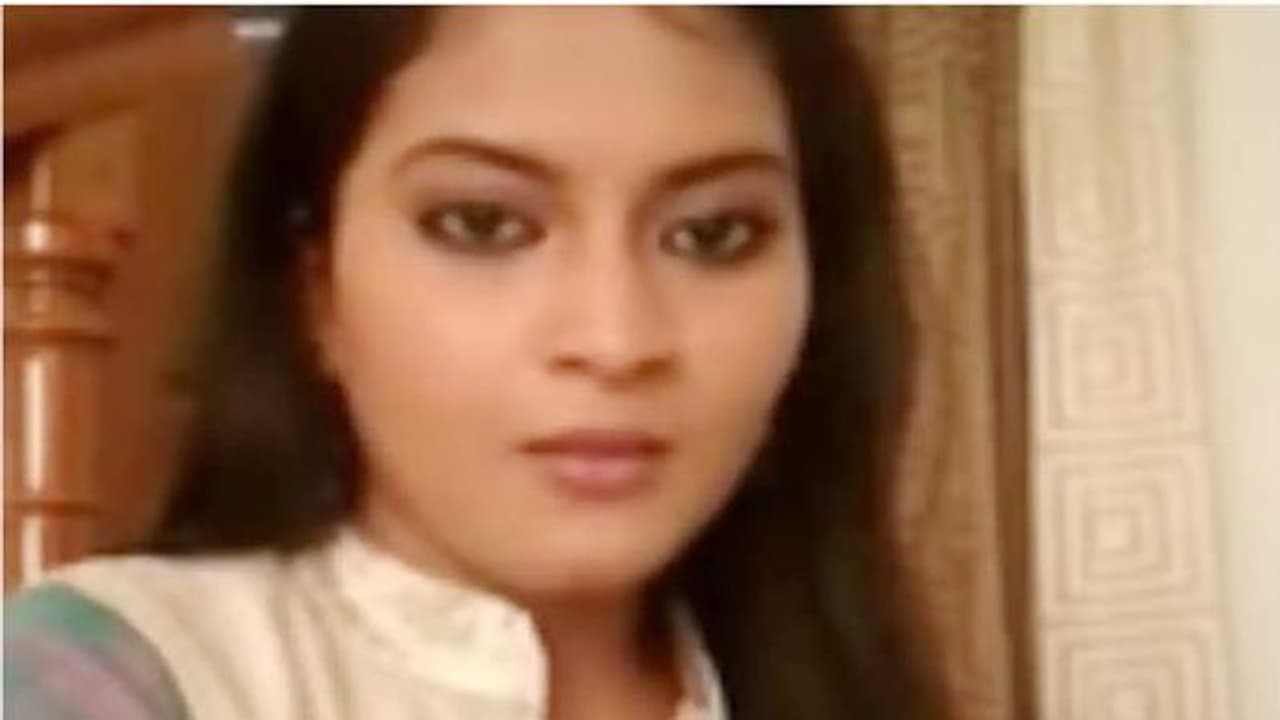 శ్రావణి ఆత్మహత్య కేసు: పరారీలో ఆర్ఎక్స్100 సినిమా నిర్మాత ఆశోక్ రెడ్డి శ్రావణి ఆత్మహత్య కేసు: పరారీలో ఆర్ఎక్స్100 సినిమా నిర్మాత ఆశోక్ రెడ్డి