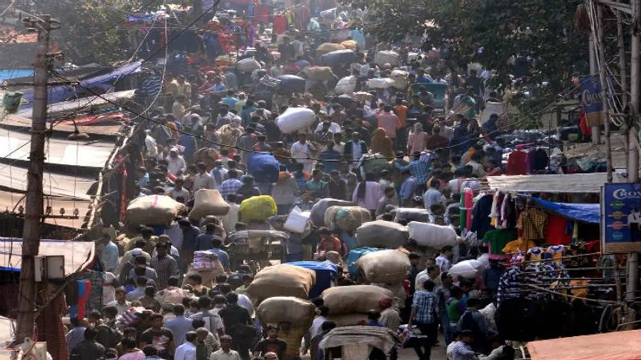 পুজোর মুখেও বন্ধ হাওড়া মঙ্গলাহাট, ছোট বড় লক্ষাধিক ব্যবসায়ীর ভবিষ্যৎ অনিশ্চিত পুজোর মুখেও বন্ধ হাওড়া মঙ্গলাহাট, ছোট বড় লক্ষাধিক ব্যবসায়ীর ভবিষ্যৎ অনিশ্চিত