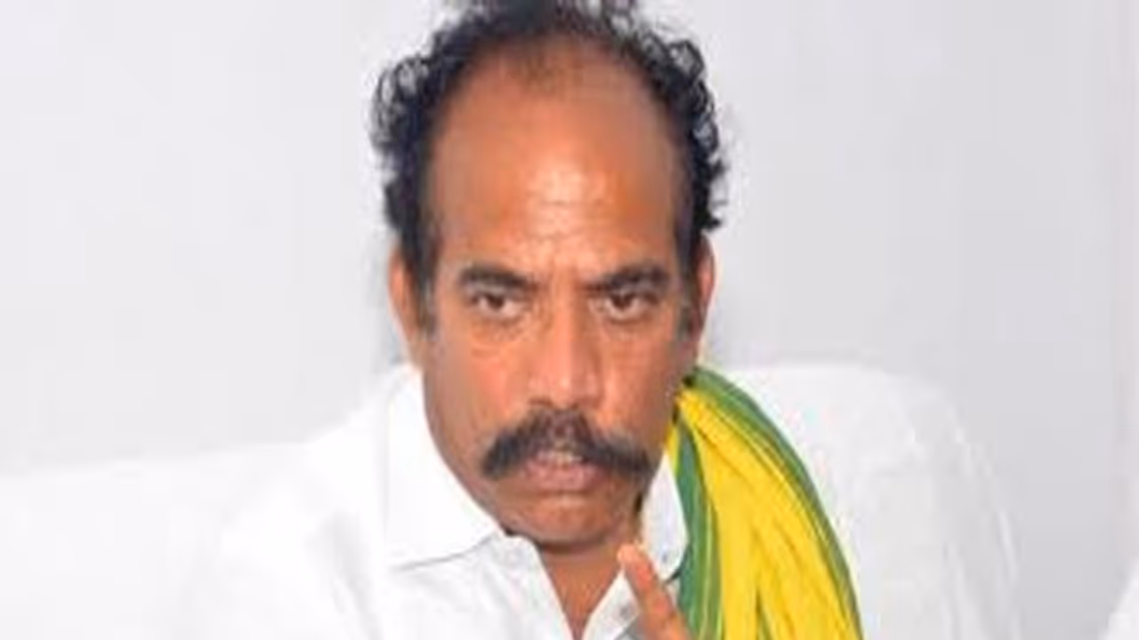 Mangalagiri: ఆర్కే డ్రామాలు.. అందుకే షర్మిల దగ్గరికి వెళ్లి వచ్చారు: మాజీ మంత్రి జవహర్ Mangalagiri: ఆర్కే డ్రామాలు.. అందుకే షర్మిల దగ్గరికి వెళ్లి వచ్చారు: మాజీ మంత్రి జవహర్