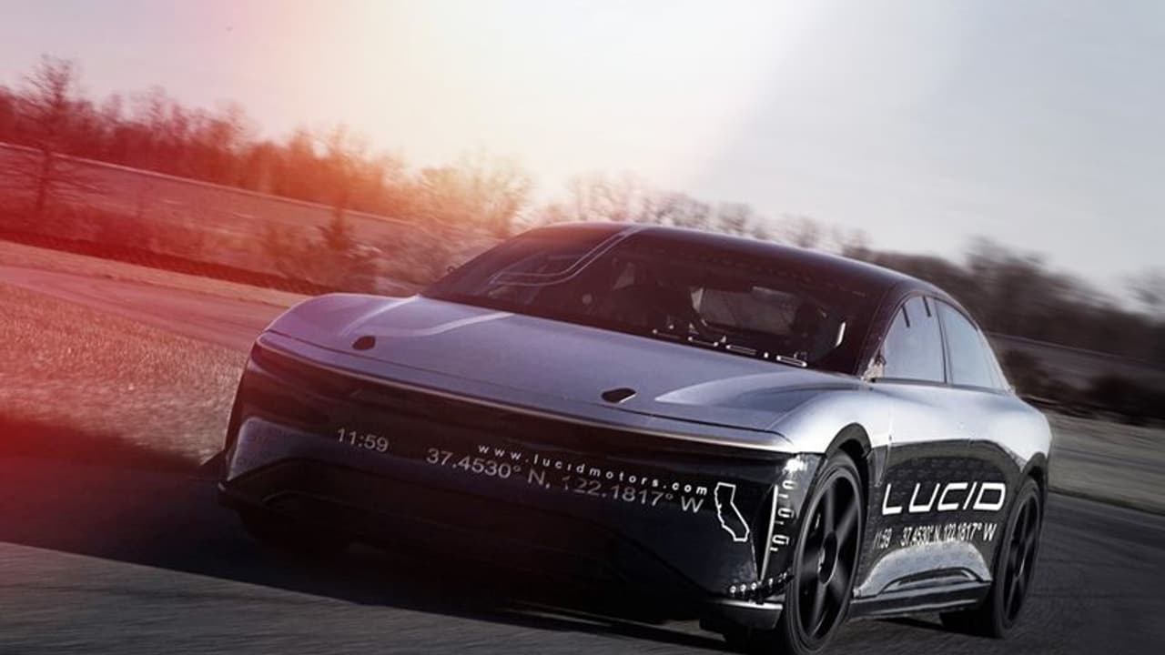 ഫോർഡിനേയും ജിഎമ്മിനെയും തോല്‍പ്പിച്ച് ടെസ്‌ലയുടെ എതിരാളി