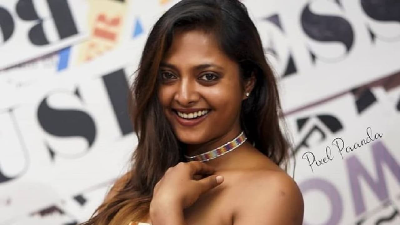 గంజాయి కూడా తులసి లాంటిదే.. నటి ట్వీట్పై దుమారం గంజాయి కూడా తులసి లాంటిదే.. నటి ట్వీట్పై దుమారం