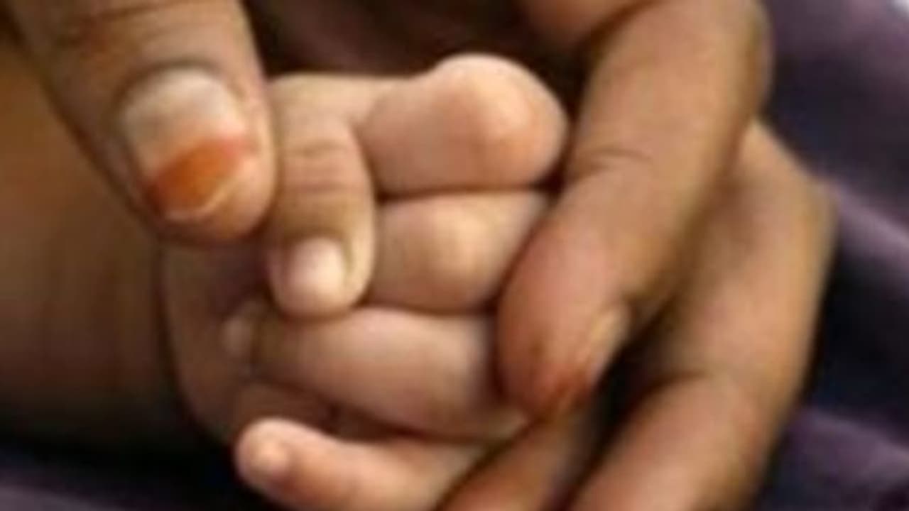 পরকীয়া সম্পর্কের 'মাশুল', চারমাসের সন্তানকে 'জলে ডুবিয়ে খুন' করল মা পরকীয়া সম্পর্কের 'মাশুল', চারমাসের সন্তানকে 'জলে ডুবিয়ে খুন' করল মা