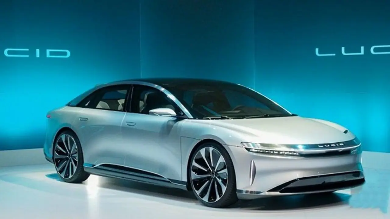 లూసిడ్ ఎయిర్ ఎలక్ట్రిక్ కార్.. ఒక్కసారి ఛార్జ్ చేస్తే 832 కిలోమీటర్లు వెళ్లొచ్చు.. లూసిడ్ ఎయిర్ ఎలక్ట్రిక్ కార్.. ఒక్కసారి ఛార్జ్ చేస్తే 832 కిలోమీటర్లు వెళ్లొచ్చు..