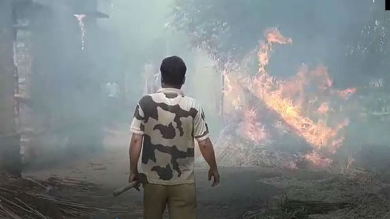 দুই দুষ্কৃতী দলের মধ্য়ে সংঘর্ষে আগুন বোমাবাজি, উত্তপ্ত হয়ে উঠল নদিয়ার শান্তিপুর