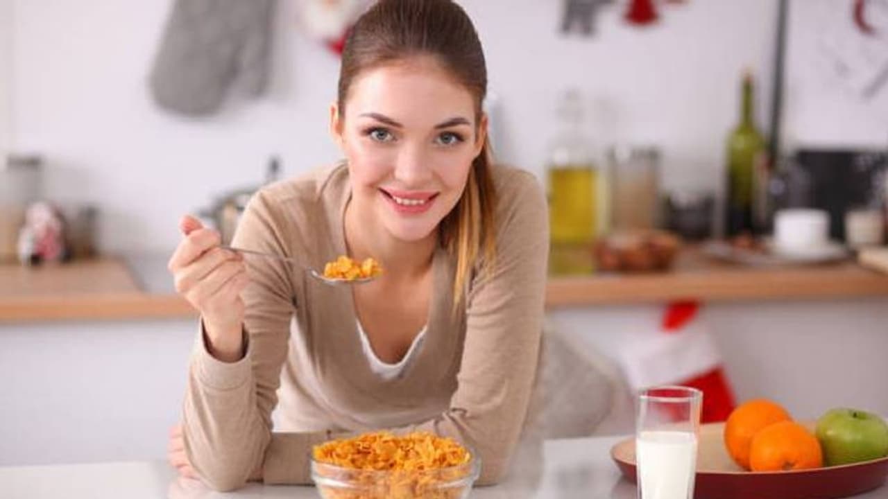 കൊറോണ കാലത്ത് കൗമാരപ്രായക്കാര് ഡയറ്റില് ഉള്പ്പെടുത്തേണ്ട ഭക്ഷണങ്ങള്... കൊറോണ കാലത്ത് കൗമാരപ്രായക്കാര് ഡയറ്റില് ഉള്പ്പെടുത്തേണ്ട ഭക്ഷണങ്ങള്...