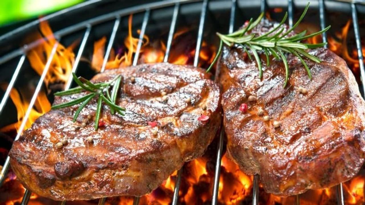 'ഗ്രില്ഡ് മീറ്റ്' പ്രിയ ഭക്ഷണമാണോ; എങ്കില് നിങ്ങളറിയാന്... 'ഗ്രില്ഡ് മീറ്റ്' പ്രിയ ഭക്ഷണമാണോ; എങ്കില് നിങ്ങളറിയാന്...