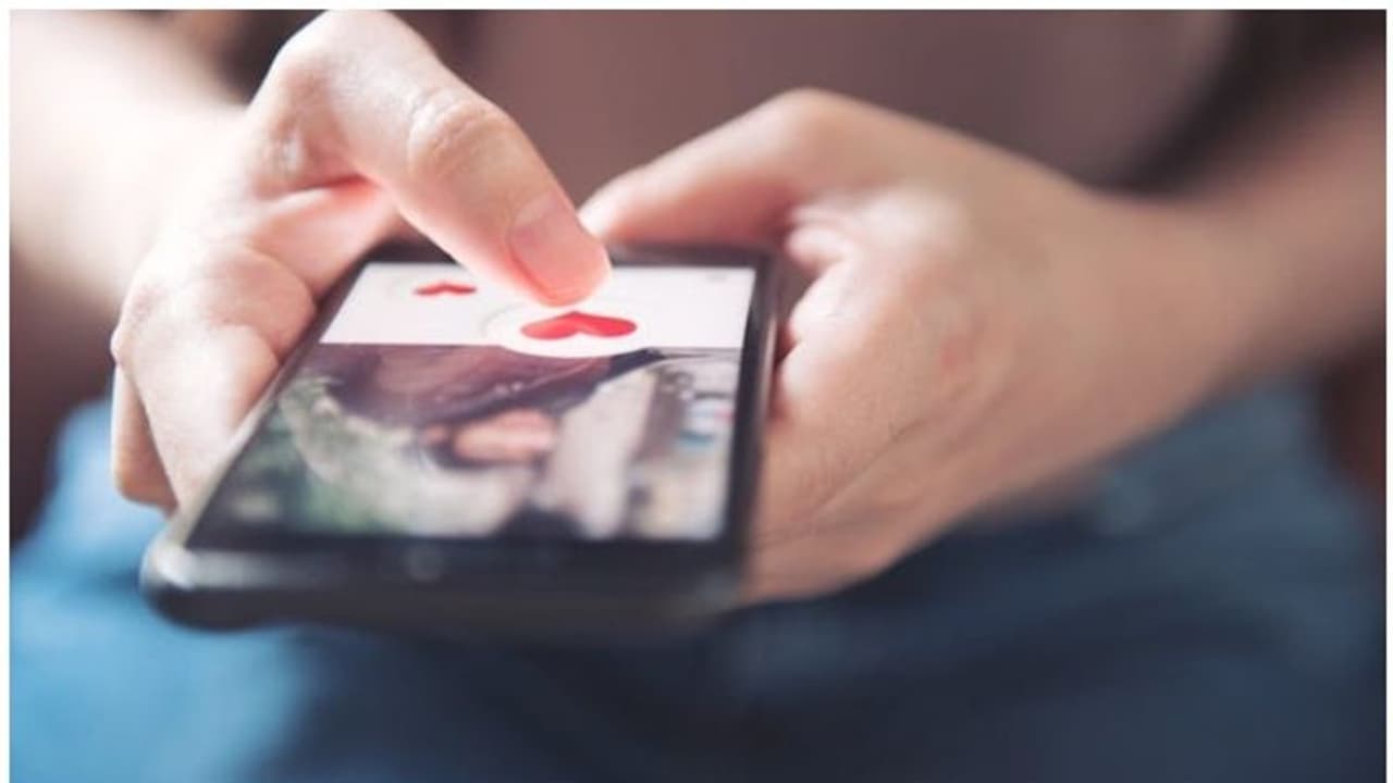 Tinder, Bumble, Grindr top 10 DATING apps you can download to find LOVE Tinder, Bumble, Grindr top 10 DATING apps you can download to find LOVE