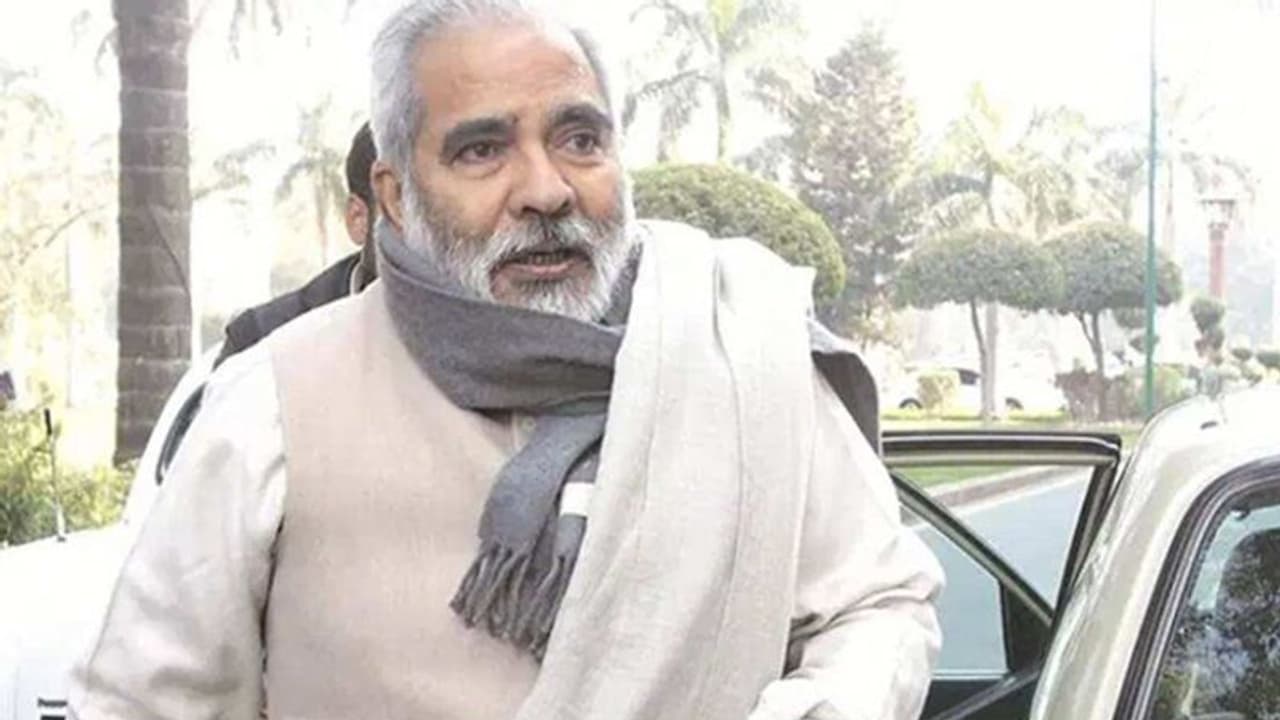 रघुवंश प्रसाद सिंह का राजकीय सम्मान से किया जाएगा अंतिम संस्कार, नेताओं ने अनुभवों से किया याद