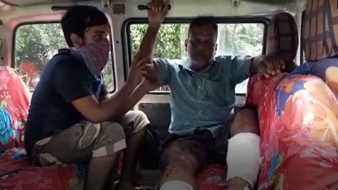 'বিজেপি করার অপরাধ', প্রাক্তন সেনাকর্মীকে বেধড়ক মার, অভিযোগ তৃণমূলের বিরুদ্ধে 'বিজেপি করার অপরাধ', প্রাক্তন সেনাকর্মীকে বেধড়ক মার, অভিযোগ তৃণমূলের বিরুদ্ধে