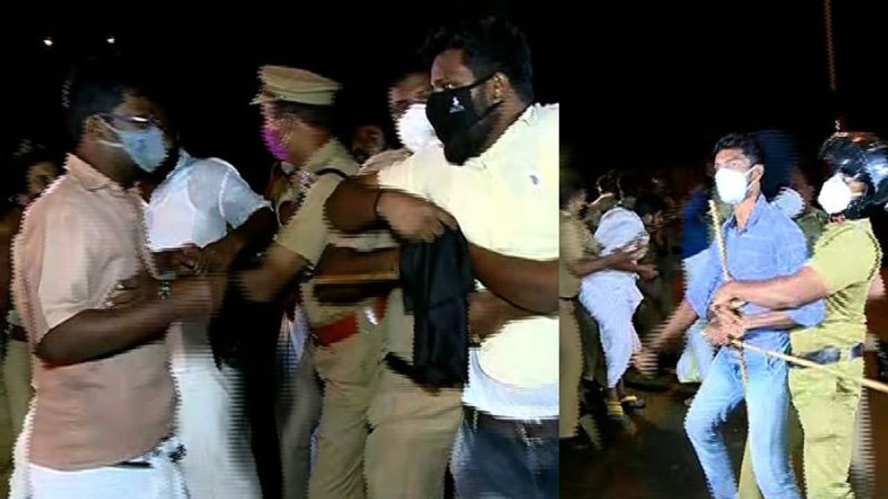 തലസ്ഥാനം സംഘര്ഷഭരിതം, പ്രതിഷേധങ്ങള്ക്കിടെ മന്ത്രി ജലീൽ വളാഞ്ചേരിയിൽ നിന്ന് തിരുവനന്തപുരത്തെത്തി തലസ്ഥാനം സംഘര്ഷഭരിതം, പ്രതിഷേധങ്ങള്ക്കിടെ മന്ത്രി ജലീൽ വളാഞ്ചേരിയിൽ നിന്ന് തിരുവനന്തപുരത്തെത്തി