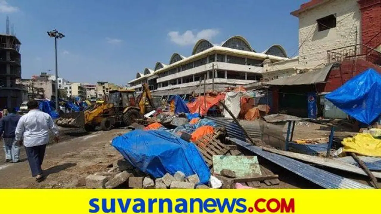 ಮಾರುಕಟ್ಟೆ ತೆರೆದರೂ ಗ್ರಾಹಕರ ಸುಳಿವಿಲ್ಲ: ಸಂಕಷ್ಟದಲ್ಲಿ ವ್ಯಾಪಾರಿಗಳು ಮಾರುಕಟ್ಟೆ ತೆರೆದರೂ ಗ್ರಾಹಕರ ಸುಳಿವಿಲ್ಲ: ಸಂಕಷ್ಟದಲ್ಲಿ ವ್ಯಾಪಾರಿಗಳು