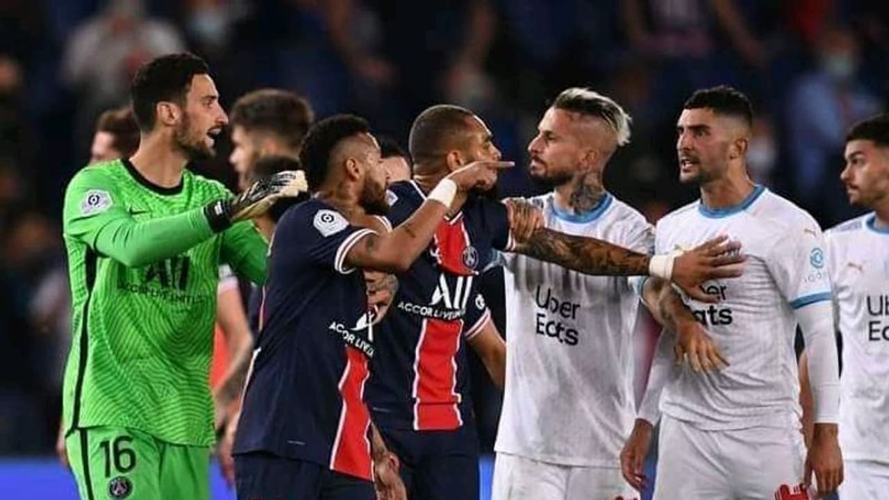 ফের হারলো পিএসজি, মাঠে লাল কার্ড ও বর্ণবিদ্বেষী মন্তব্যের শিকার নেইমার ফের হারলো পিএসজি, মাঠে লাল কার্ড ও বর্ণবিদ্বেষী মন্তব্যের শিকার নেইমার