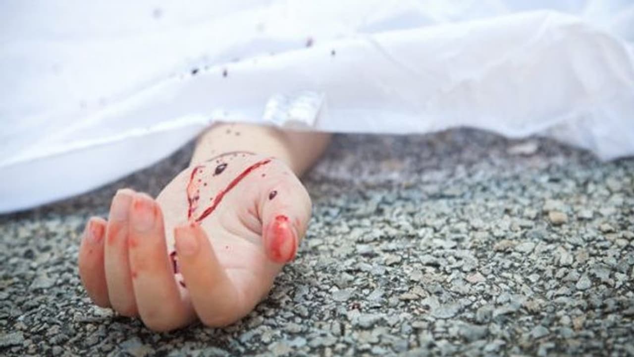 ফেসবুকে ব্রাহ্মনদের টার্গেট , গুজরাতে দিনেদুপুরে খুন করা হল দলিত আইনজীবীকে ফেসবুকে ব্রাহ্মনদের টার্গেট , গুজরাতে দিনেদুপুরে খুন করা হল দলিত আইনজীবীকে