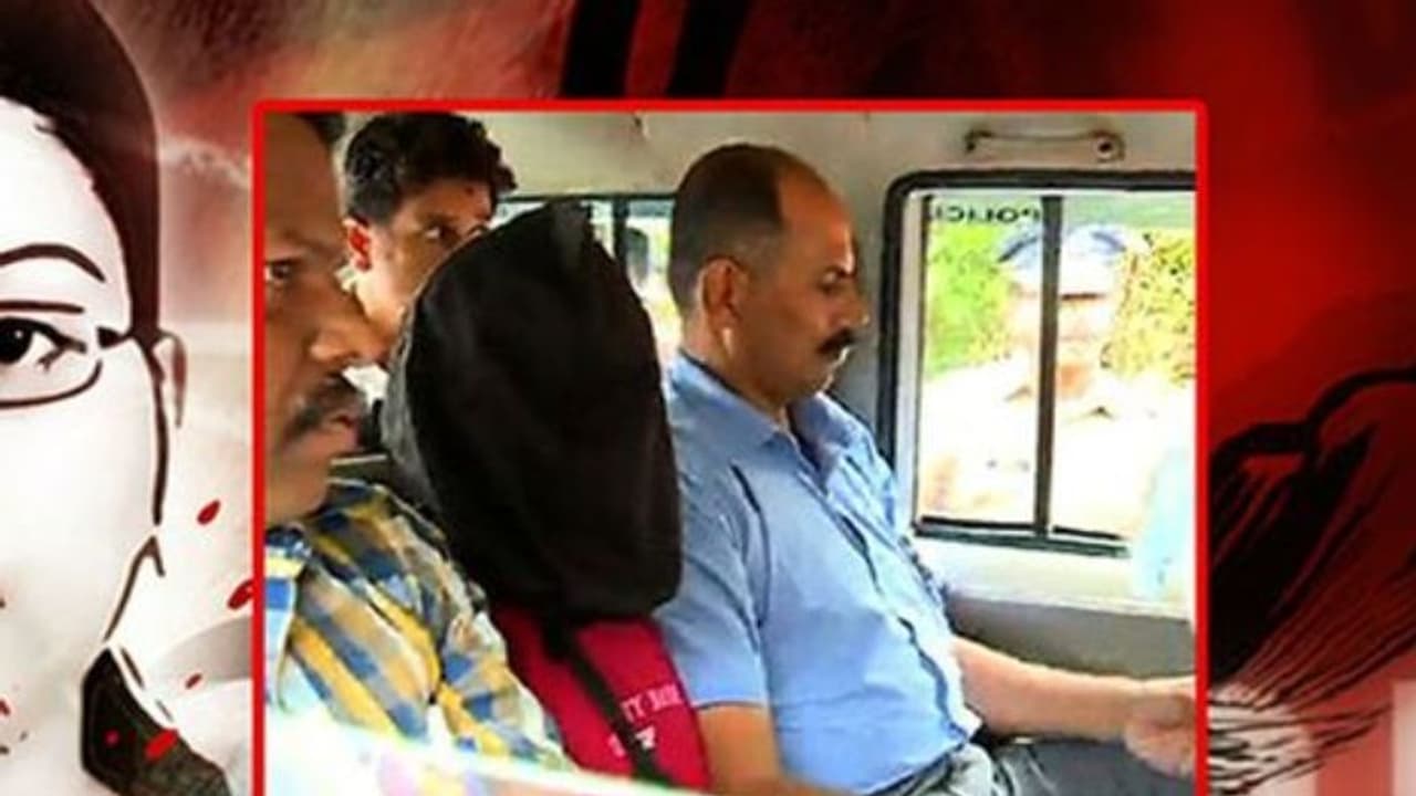 ജിഷയുടെ കുടുംബത്തിനുള്ള സഹായധനം പൂർണ്ണമായി കൈമാറിയതായി ജില്ലാ ഭരണകേന്ദ്രം ജിഷയുടെ കുടുംബത്തിനുള്ള സഹായധനം പൂർണ്ണമായി കൈമാറിയതായി ജില്ലാ ഭരണകേന്ദ്രം