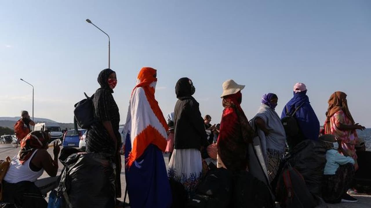 Rice mill owners come to the rescue of migrant workers in AP, Telangana; offer free lunches, ACs