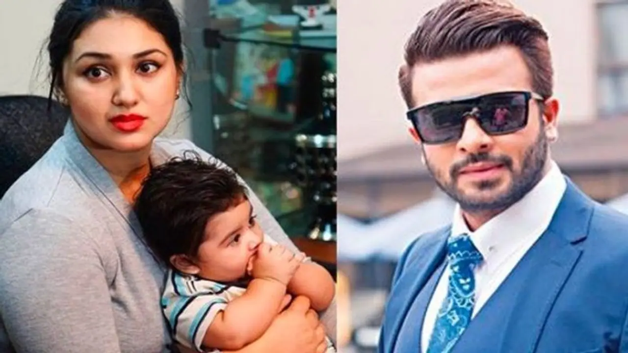 এই সিঁদুরটা কার জন্য পরেছ? দ্বিতীয় বিয়ের গুঞ্জনে ফুঁসে উঠলেন অপু, ট্রোলারদের দিলেন মোক্ষম জবাব