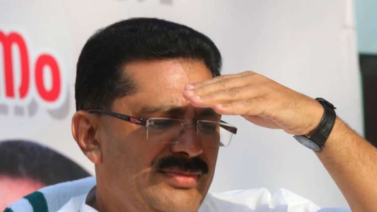 Kerala gold smuggling case: Minister Jaleel will not resign at any cost, say CPM leaders Kerala gold smuggling case: Minister Jaleel will not resign at any cost, say CPM leaders